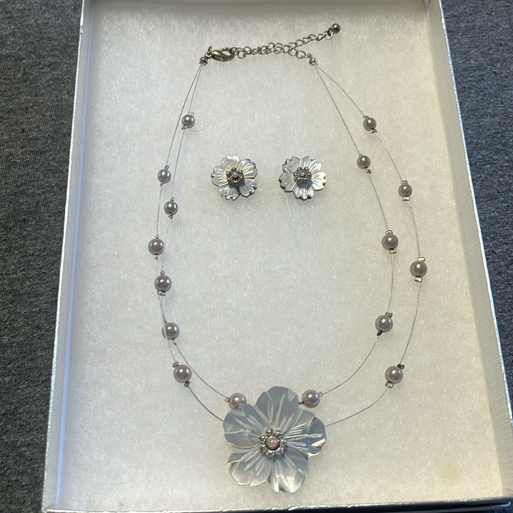 Oyster Shell flower necklace with matching studded earrings